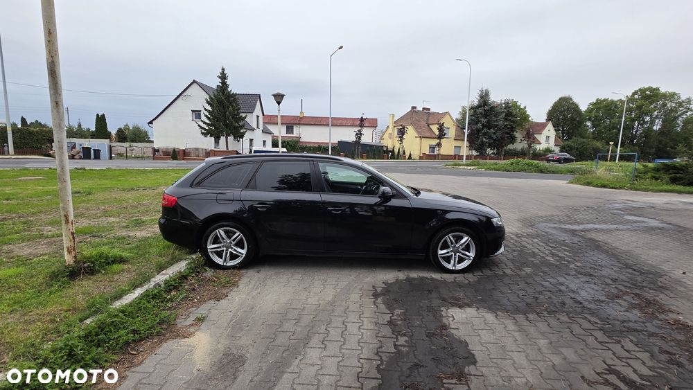 Audi A4 Avant - 4