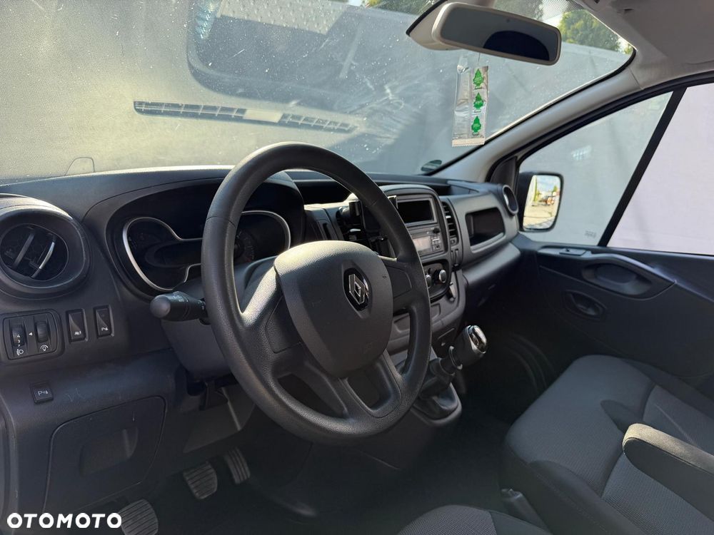 Renault Trafic - 15