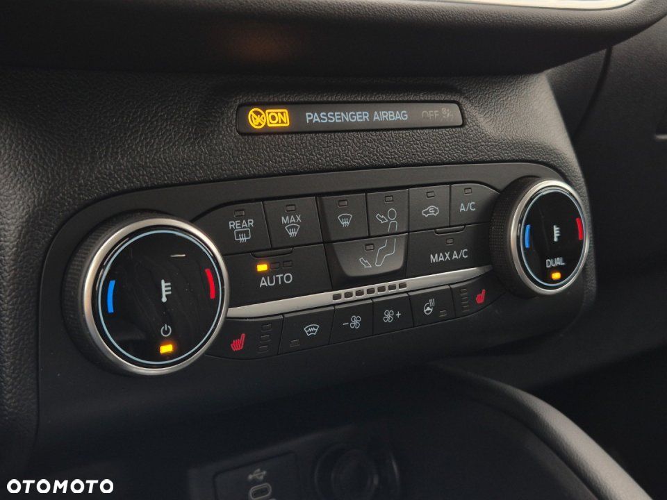 Ford Kuga - 35