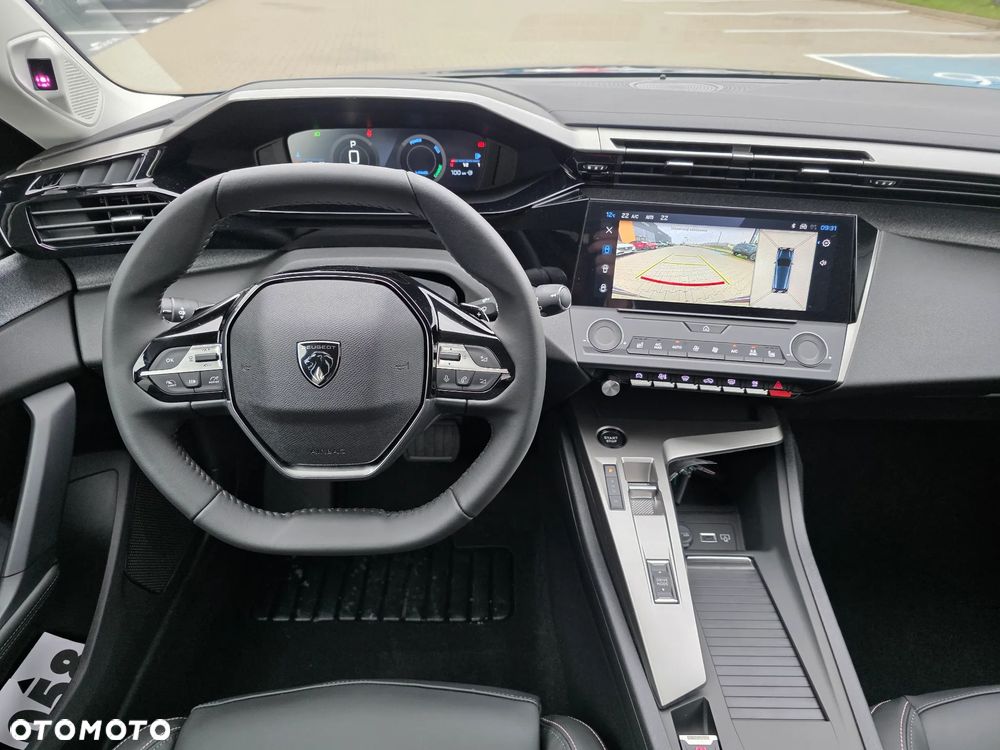 Peugeot 308 1.2 mHEV Allure S&S e-DCS6 - 9