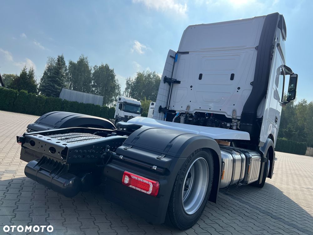 Mercedes-Benz ACTROS - 5