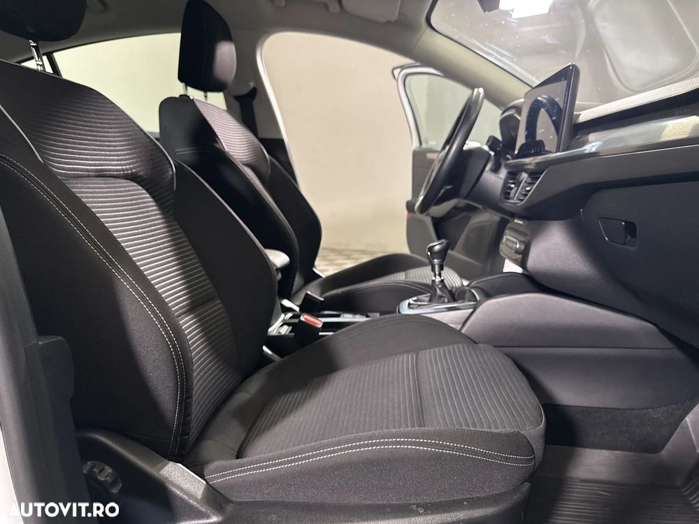 Ford Focus - 12