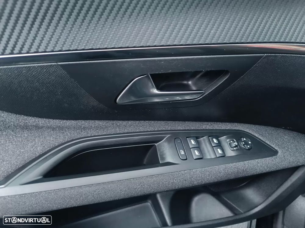 Peugeot 5008 PureTech 130 EAT6 Allure - 15