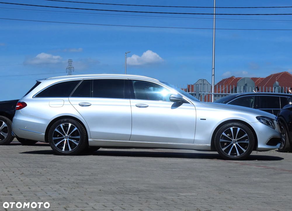 Mercedes-Benz Klasa E 300 de 9G-TRONIC Exclusive - 38