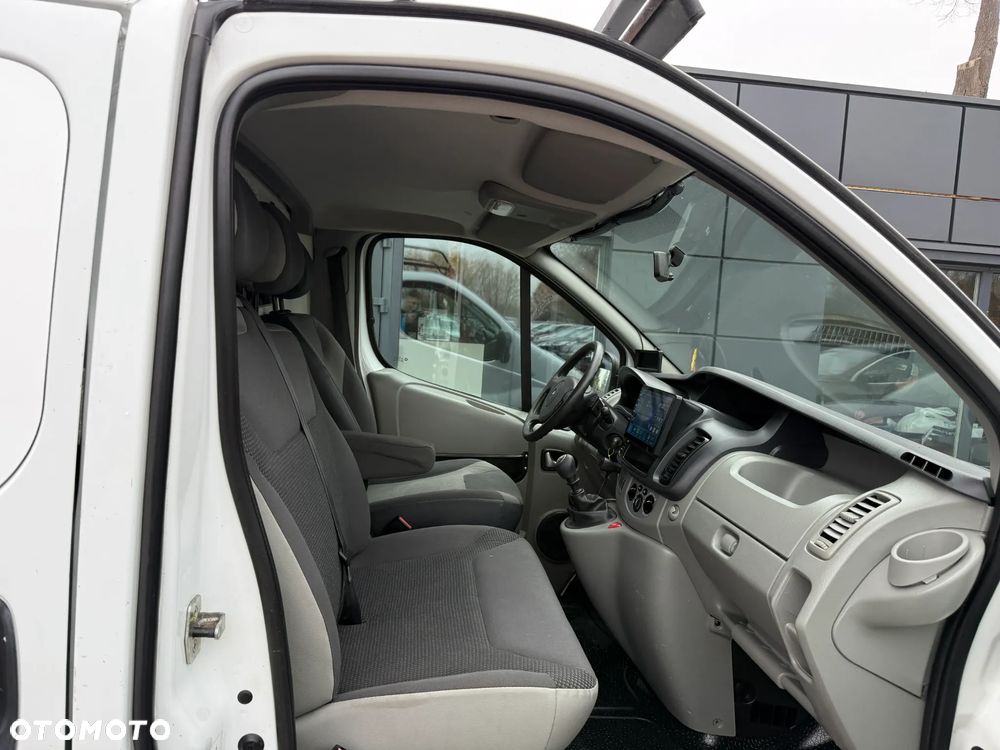 Renault Trafic 2.0 dCi limatyzacja Elektryczne Szyby Gwarancja - 15