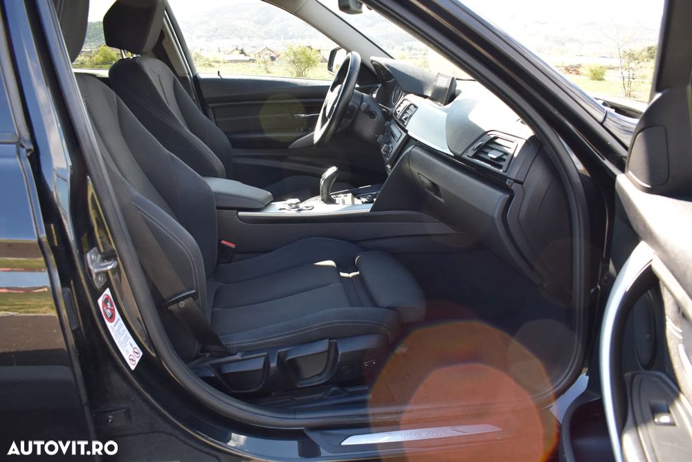 BMW Seria 5 520d Sport-Aut. - 13