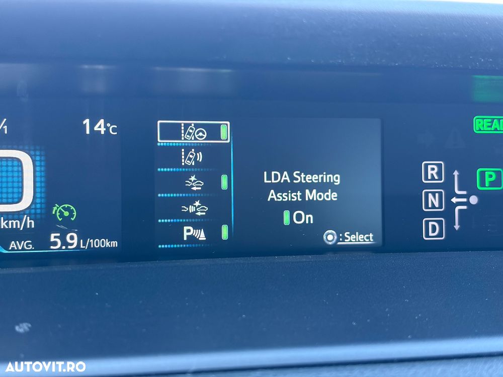 Toyota Prius (Hybrid) Executive - 18