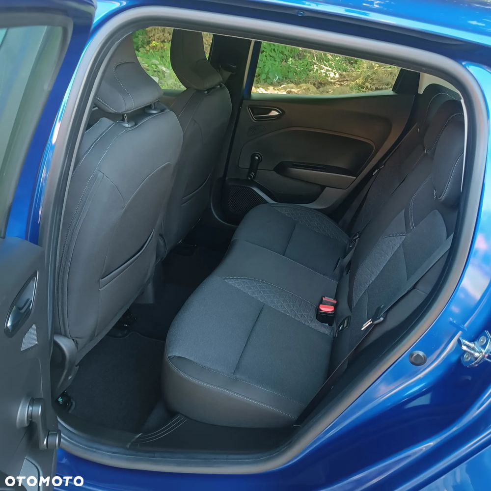 Renault Clio - 18