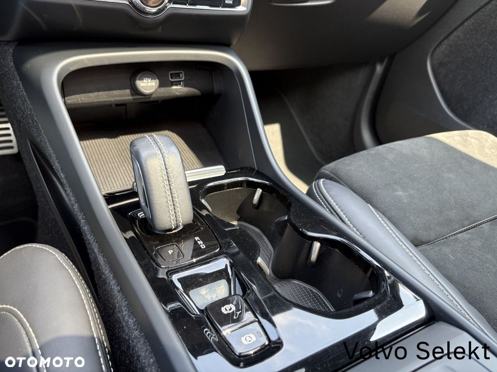 Volvo XC 40 - 15