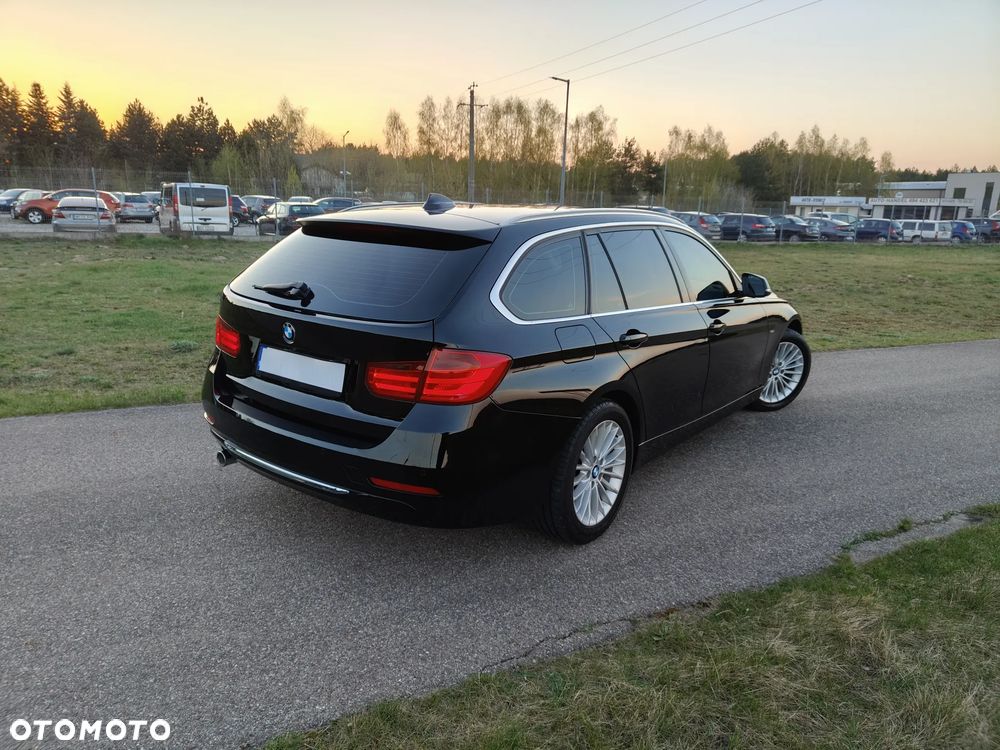 BMW Seria 3 318d Luxury Line - 28