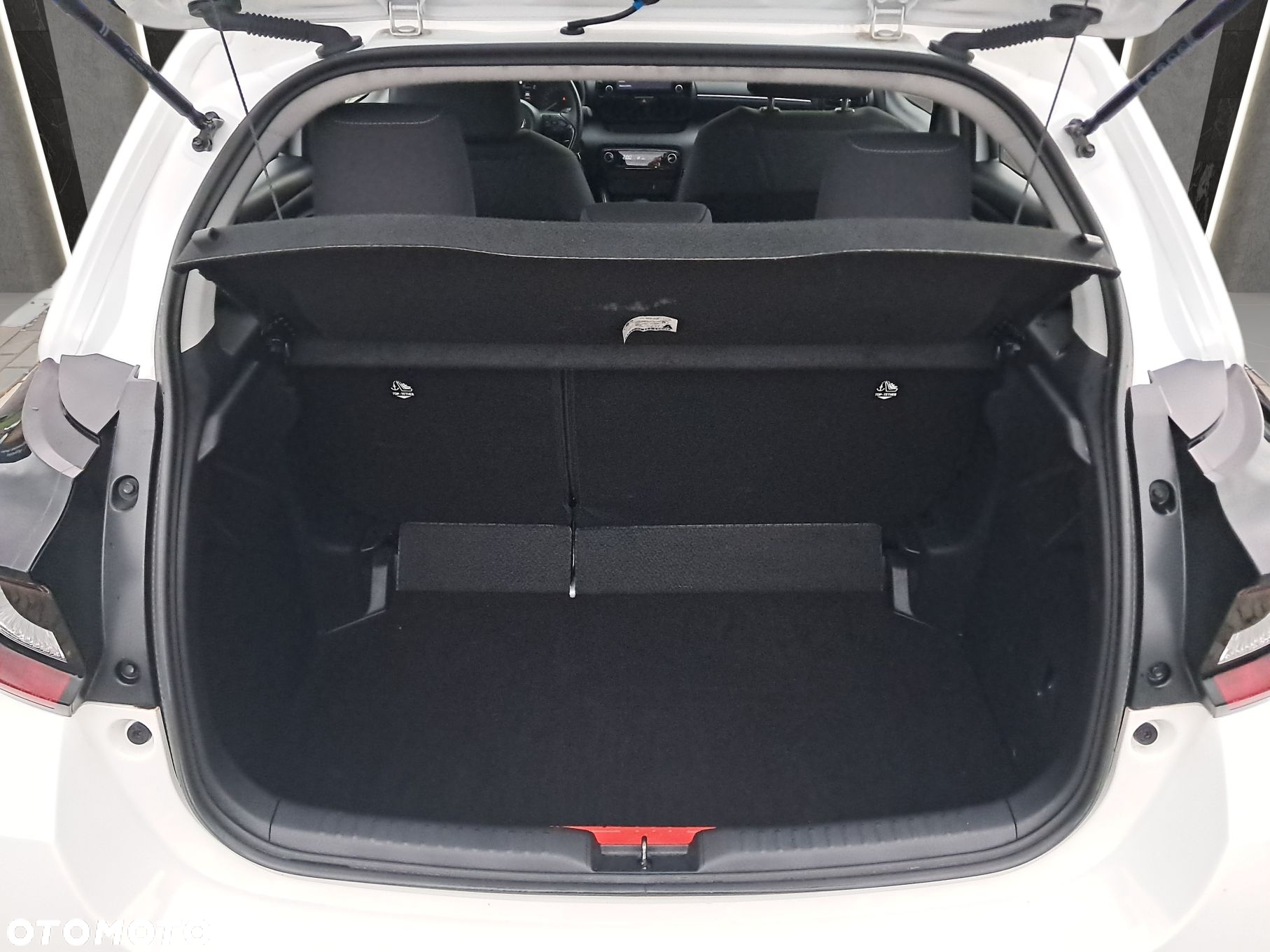 Toyota Yaris Hybrid 1.5 Comfort - 18