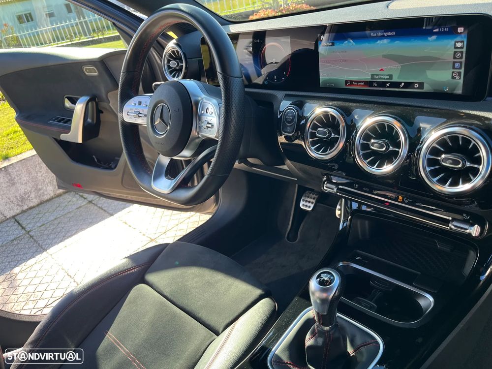 Mercedes-Benz A 180 d AMG Line - 22