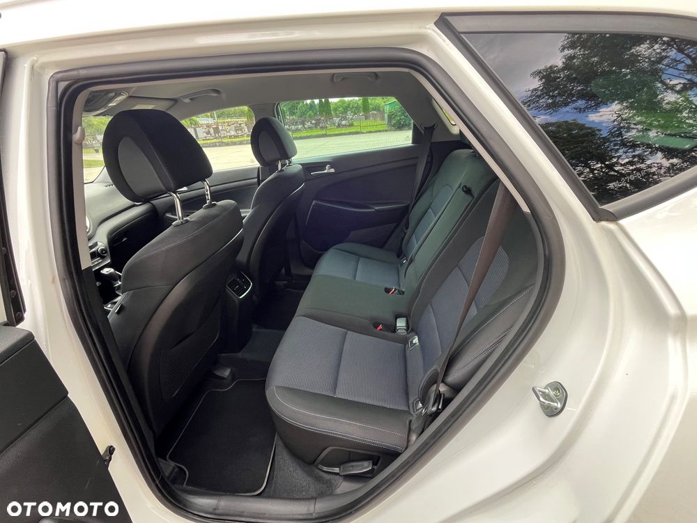 Hyundai Tucson 1.7 CRDI BlueDrive Comfort 2WD - 10