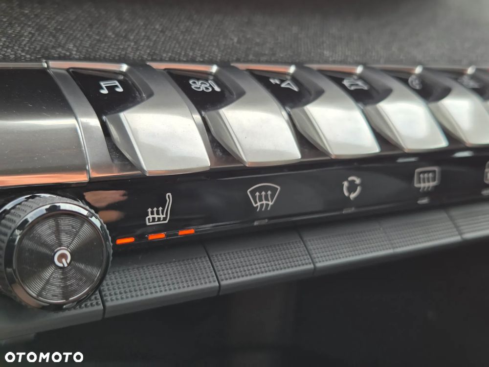 Peugeot 5008 1.2 PureTech Allure Pack S&S EAT8 - 27