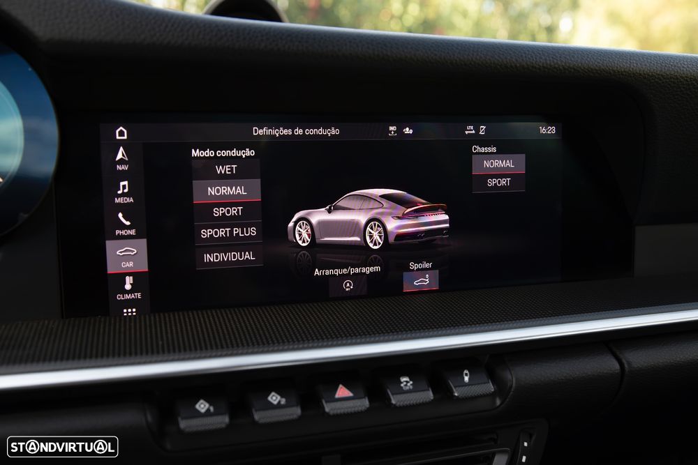 Porsche 911 (992) Carrera PDK - 27