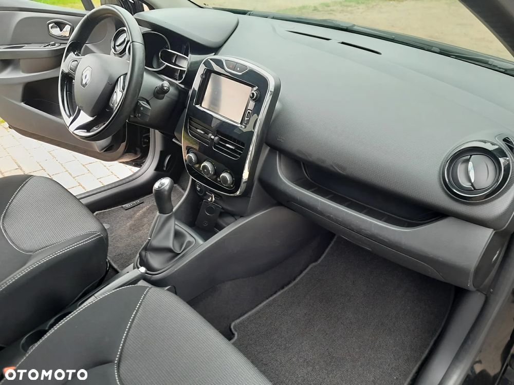 Renault Clio 1.2 16V 75 LIMITED - 27