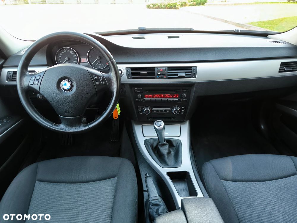 BMW Seria 3 320d DPF Edition Fleet Exclusive - 13