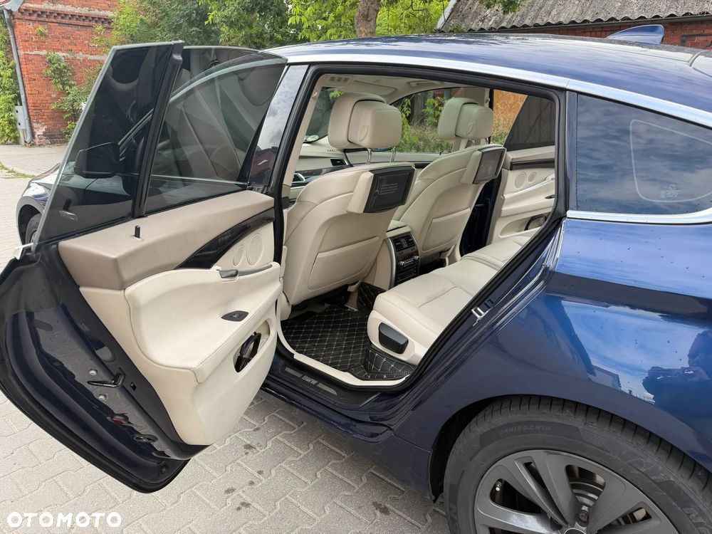 BMW 5GT 550i - 12