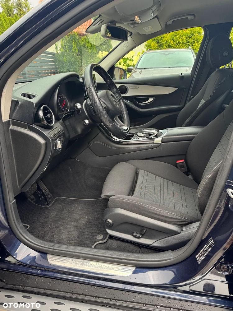 Mercedes-Benz GLC 220 d 4Matic 9G-TRONIC - 13