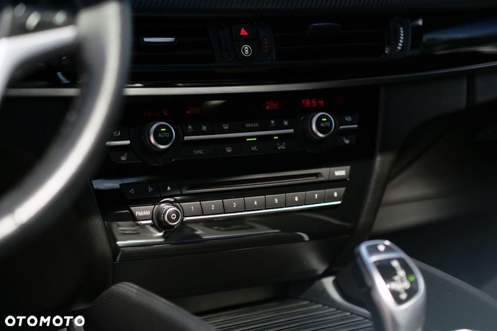 BMW X6 xDrive50i - 28