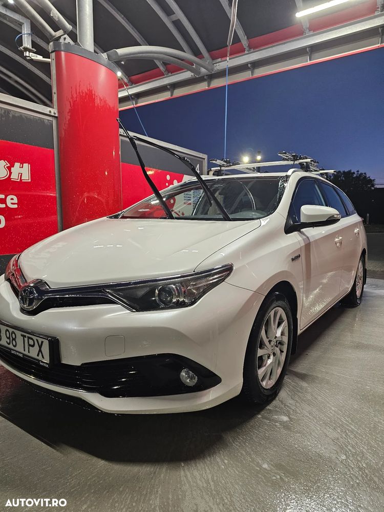 Toyota Auris 1.8 L VVT-i Luna - 14