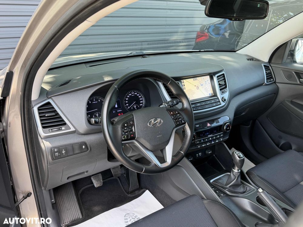 Hyundai Tucson blue 1.6 GDi 2WD Trend - 12