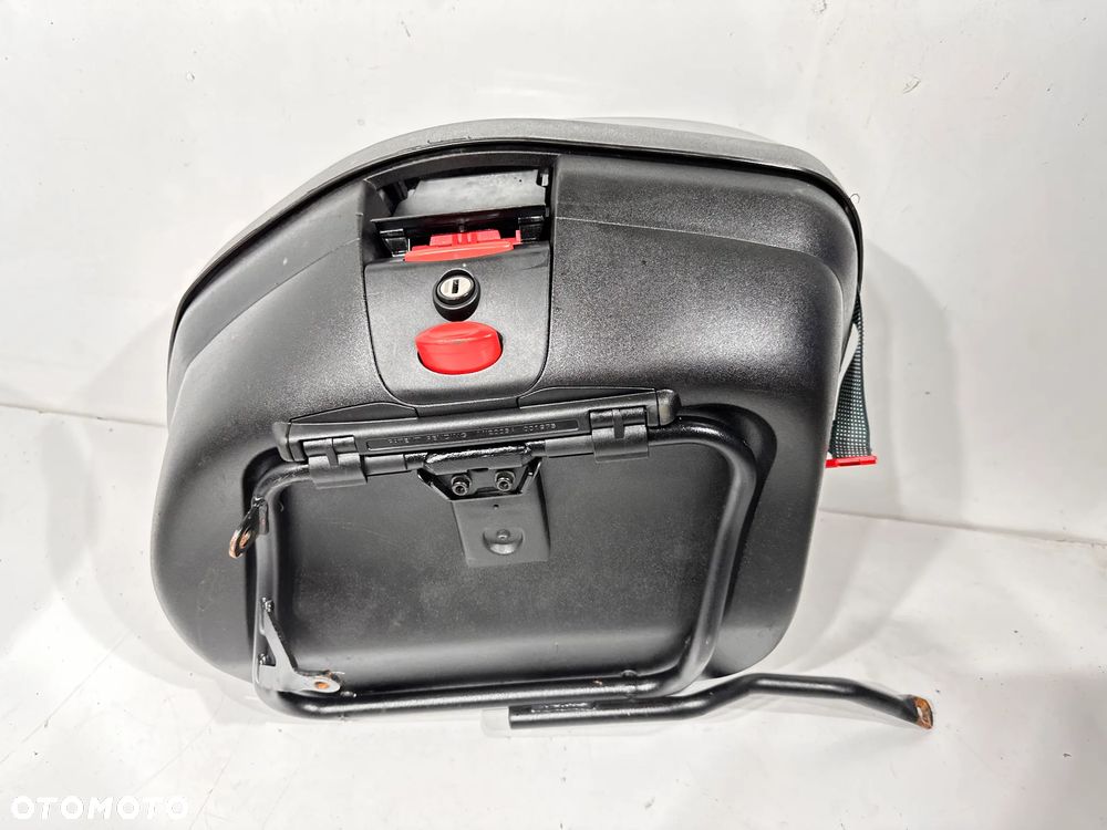 Kufer kufry kpl. Suzuki Gladius SFV 650 Givi V47 - 8