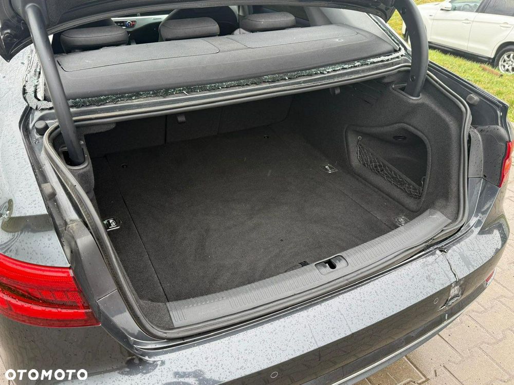 Audi A4 Limousine - 21