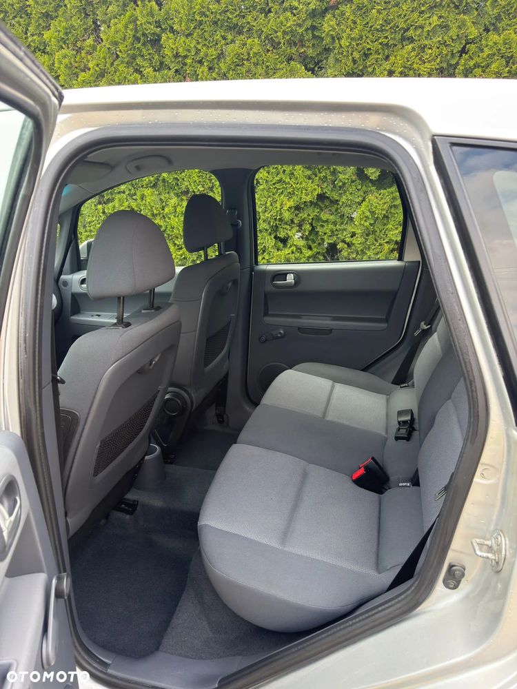 Mitsubishi Colt 1.1 Inform - 17