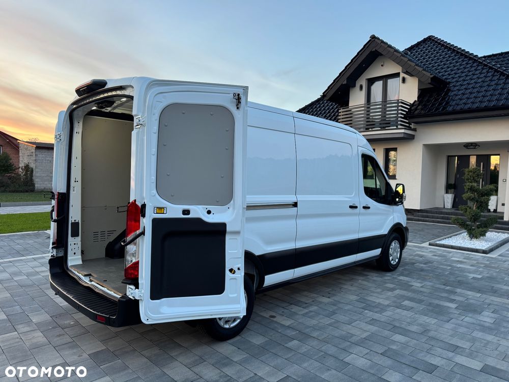 Ford Transit - 23