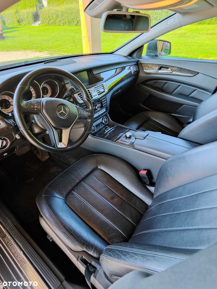 Mercedes-Benz CLS - 8