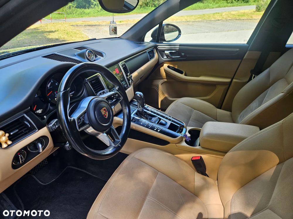 Porsche Macan Standard - 9