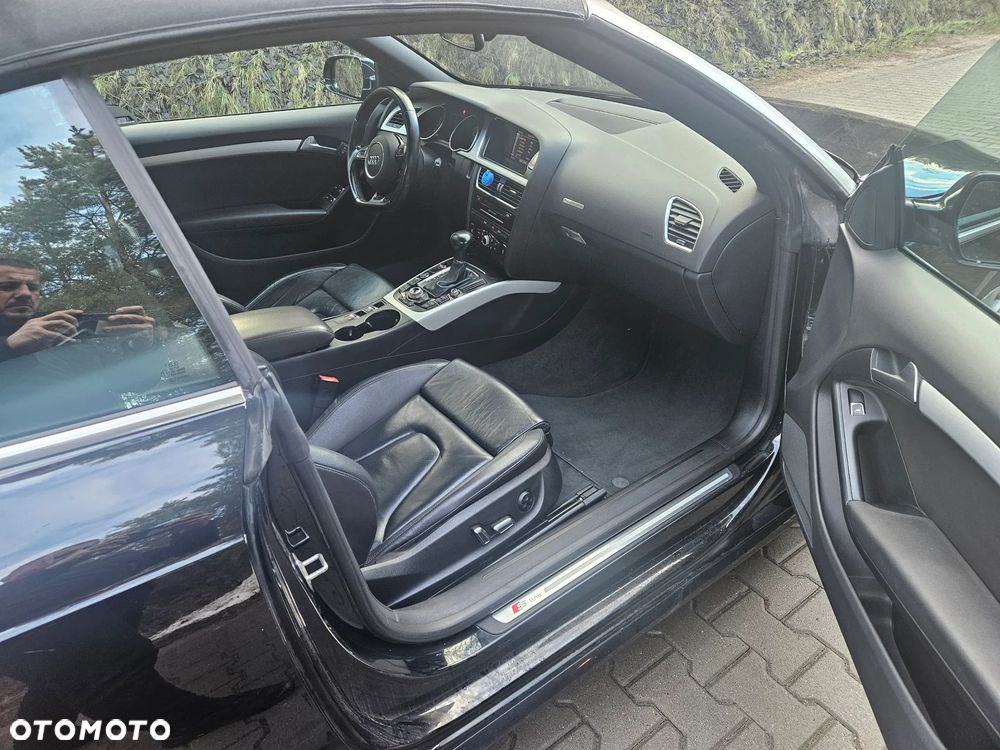 Audi A5 Cabrio 2.0 TDI DPF (clean diesel) multitronic - 12