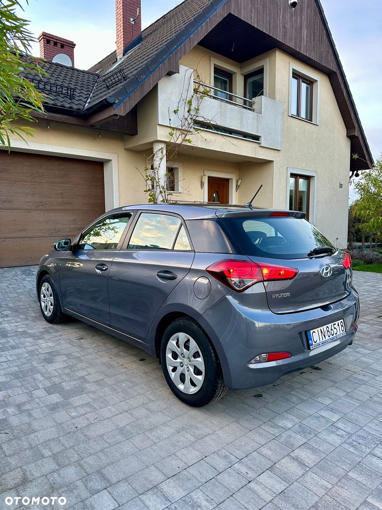Hyundai i20 1.2 Elegant - 12
