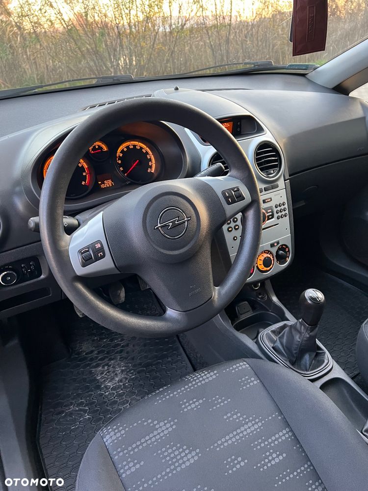 Opel Corsa - 18