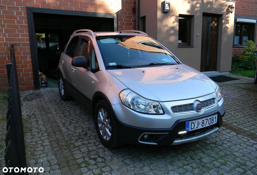 Fiat Sedici 1.6 16V 4x2 Automatik Emotion - 3