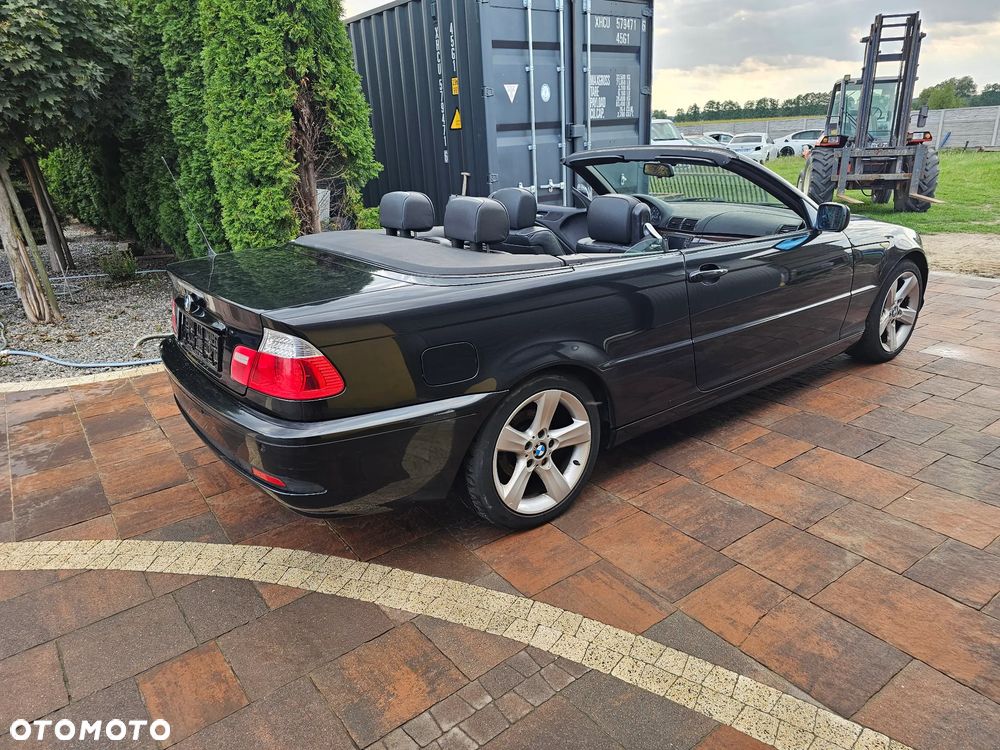 BMW 3 Series 2003 photo 2