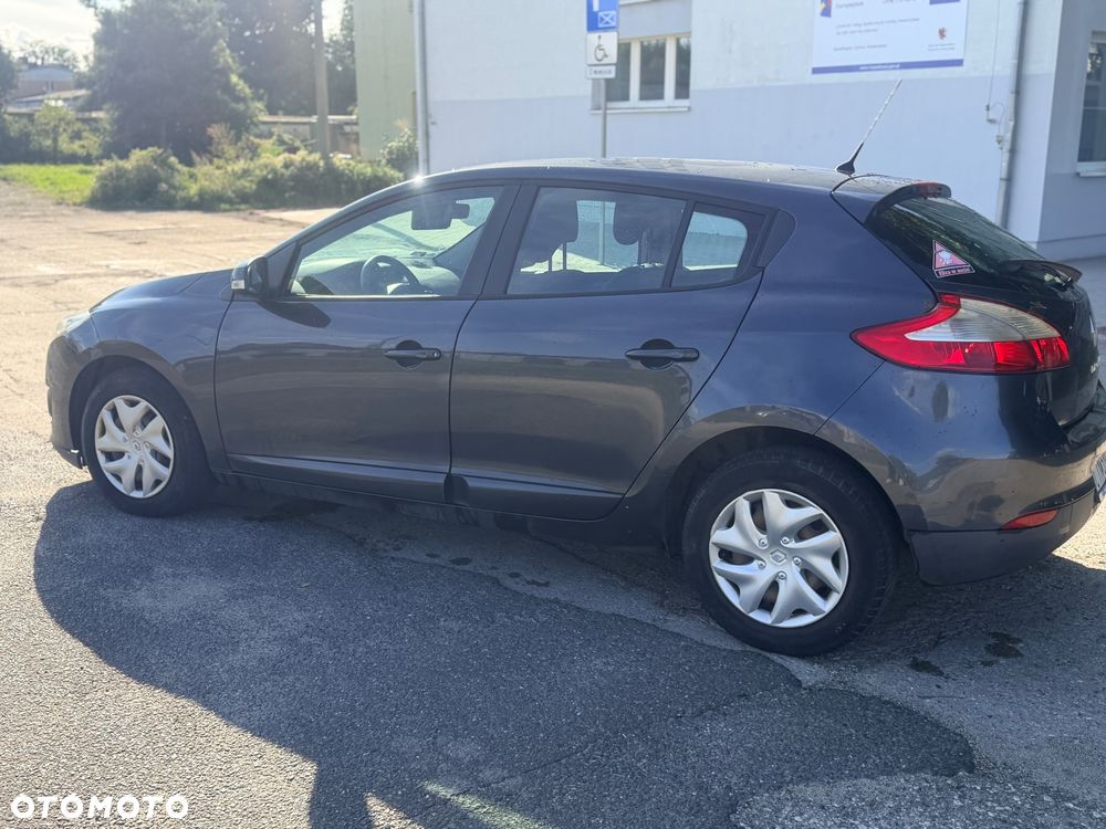 Renault Megane 1.6 16V Zen - 1