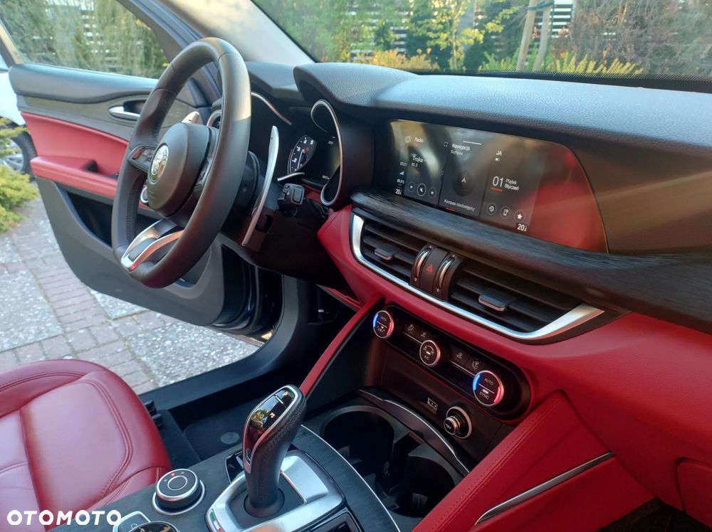 Alfa Romeo Stelvio - 5