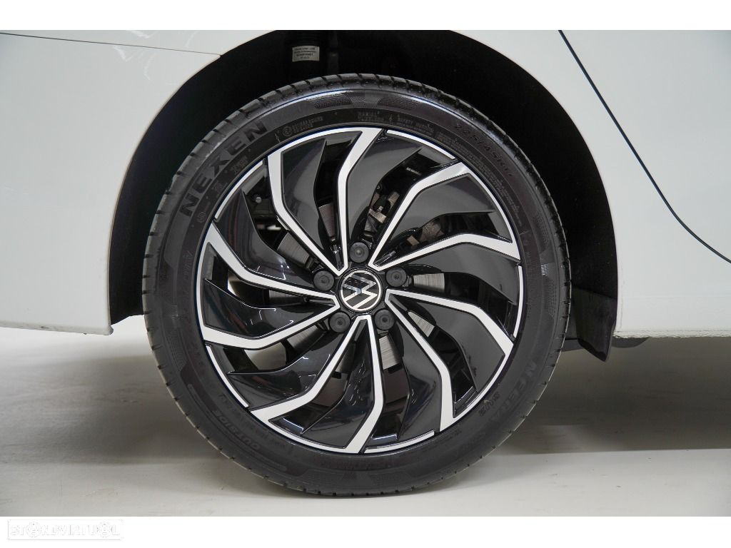 VW Golf Variant 2.0 TDi Life DSG - 6