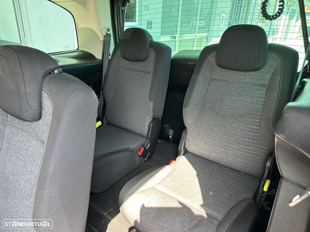 Citroën Berlingo 1.6 BlueHDi Feel 7L — fotografia 8