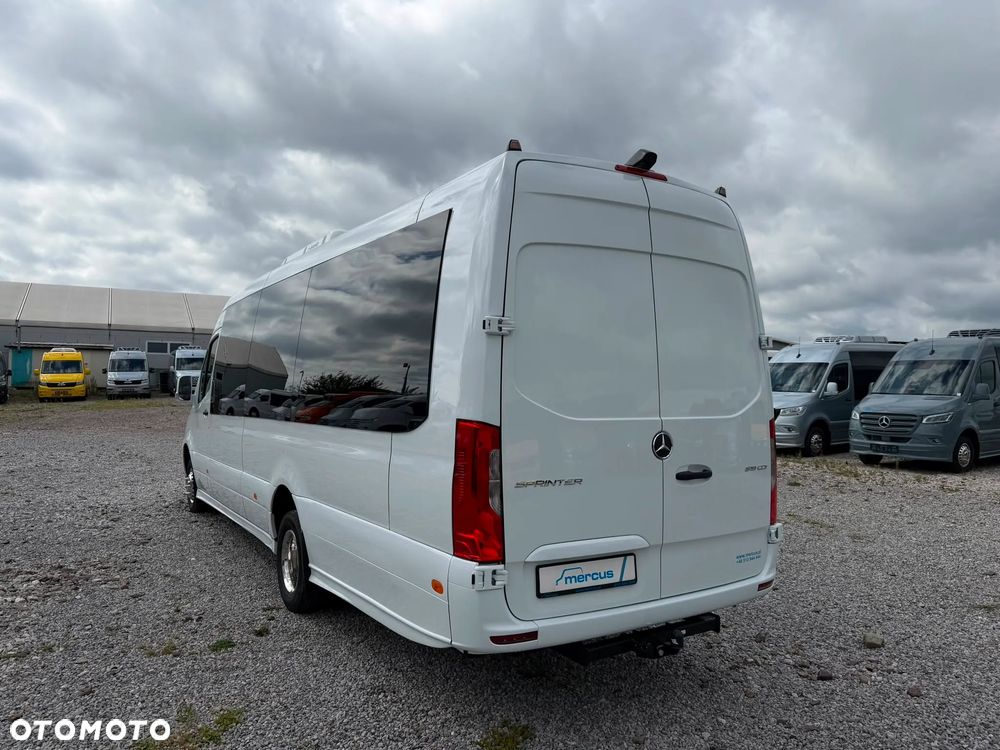 Mercedes-Benz Sprinter 519 - 9