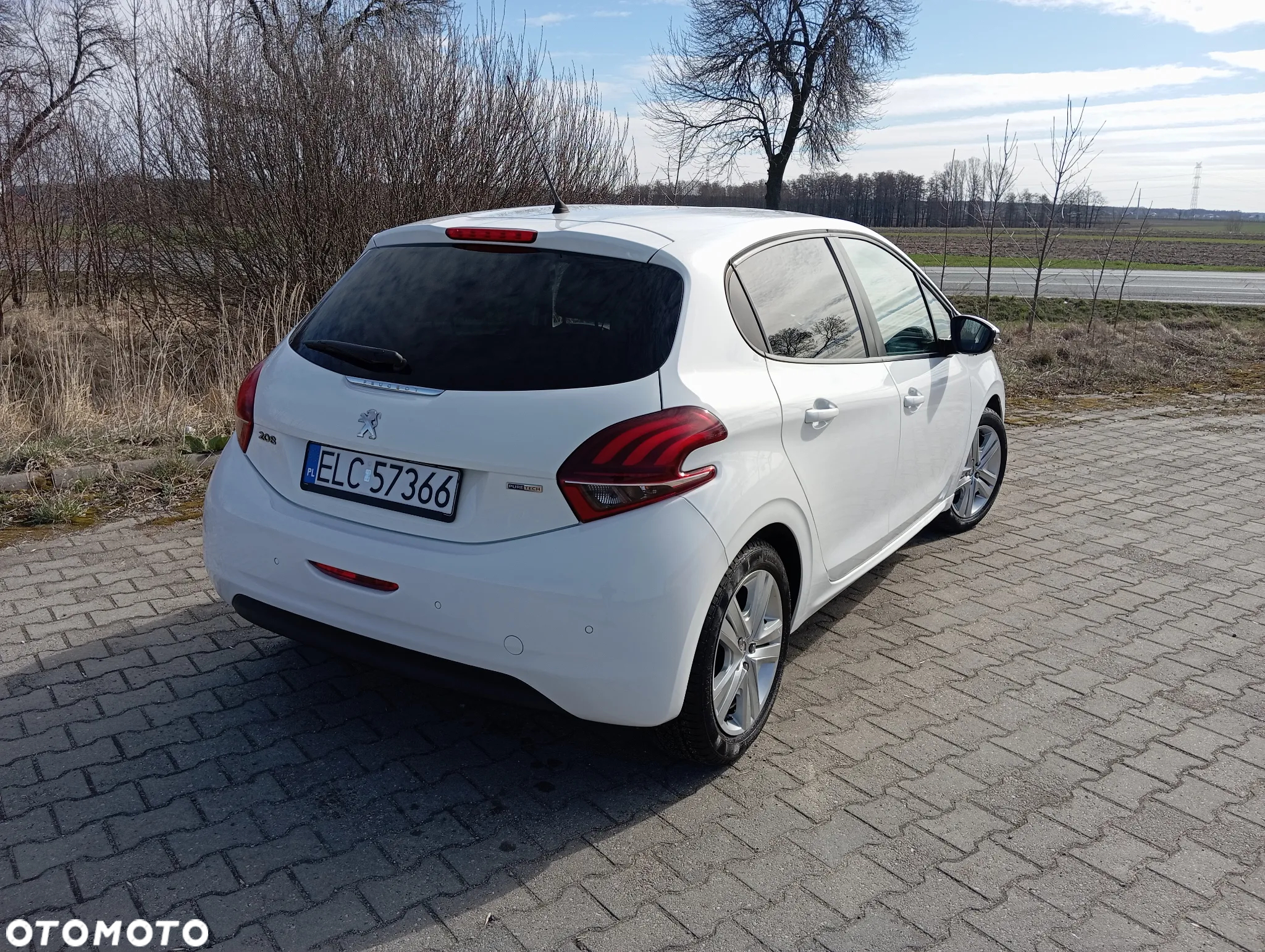 Peugeot 208 1.2 PureTech Active - 8