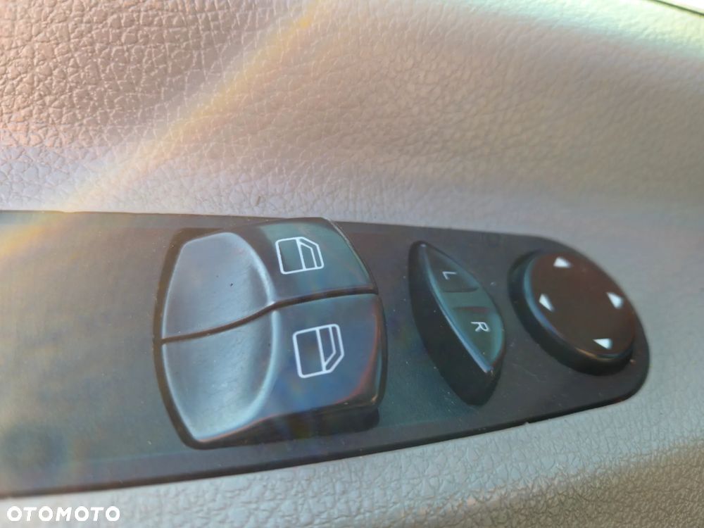 Volkswagen CRAFTER 2.0 tdi TYLKO 169tyś km - 10