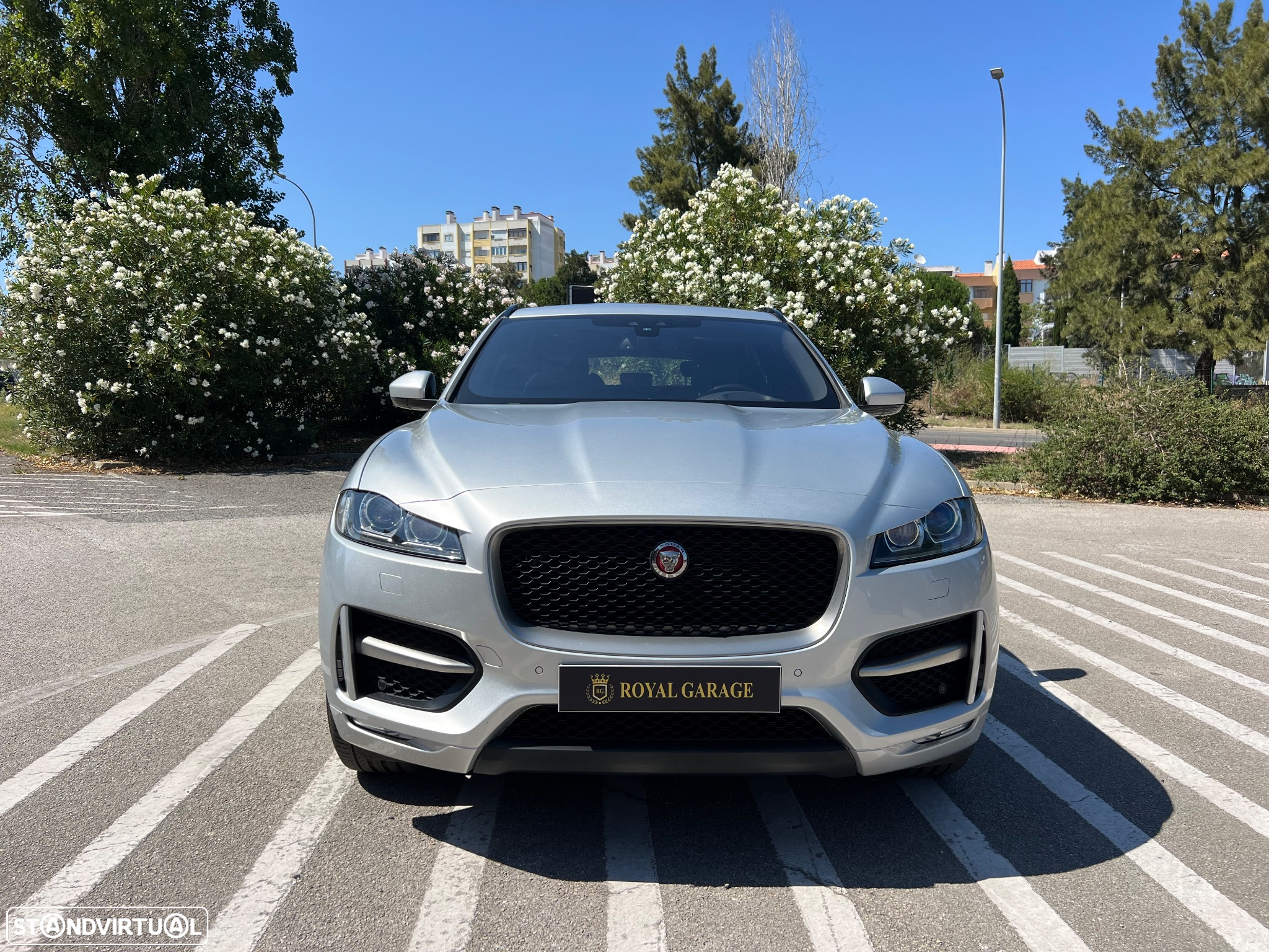 Jaguar F-Pace 2.0 i4D R-Sport Aut. - 2