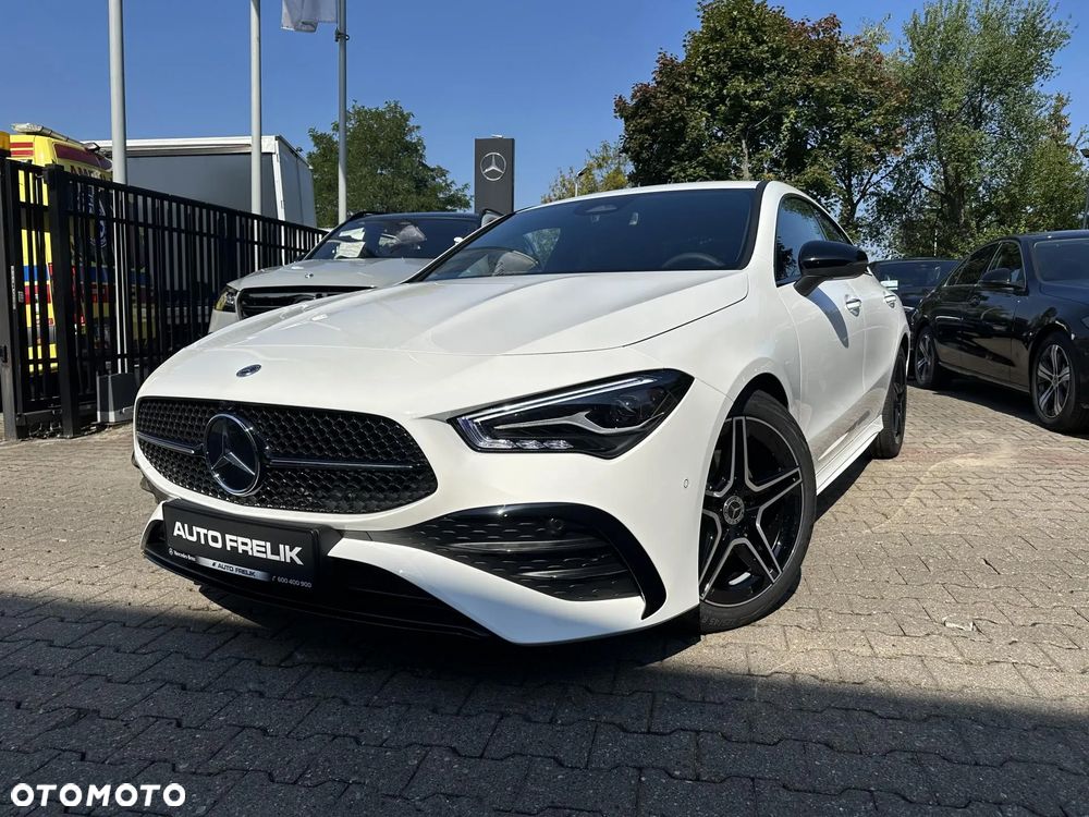 Mercedes-Benz CLA 180 AMG Line 7G-DCT - 3