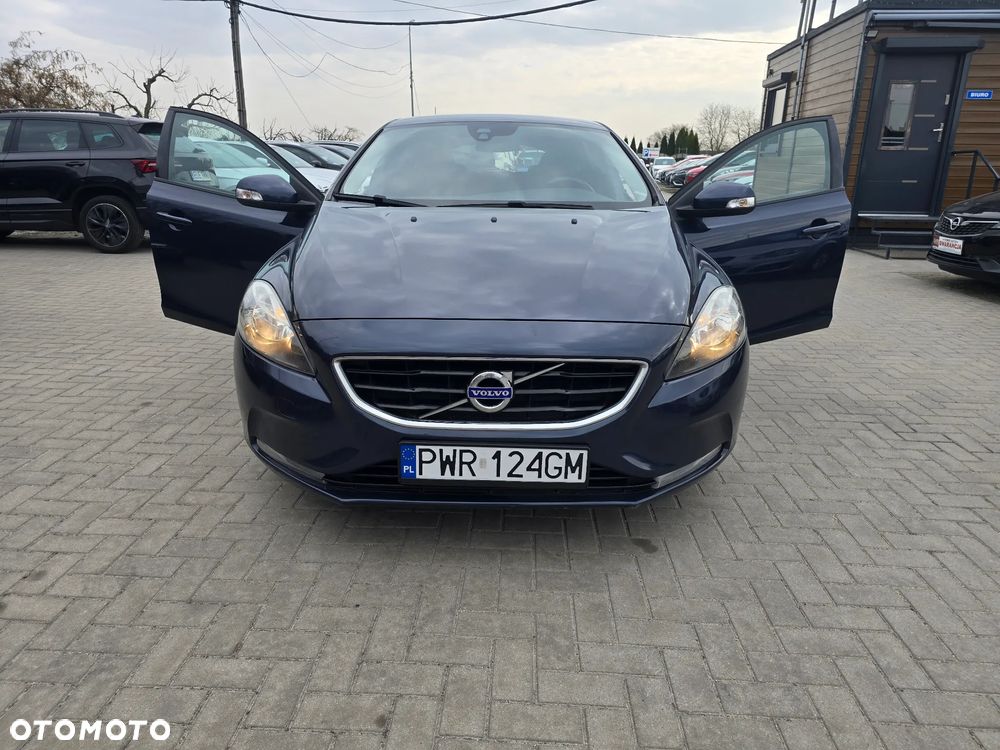 Volvo V40 - 23