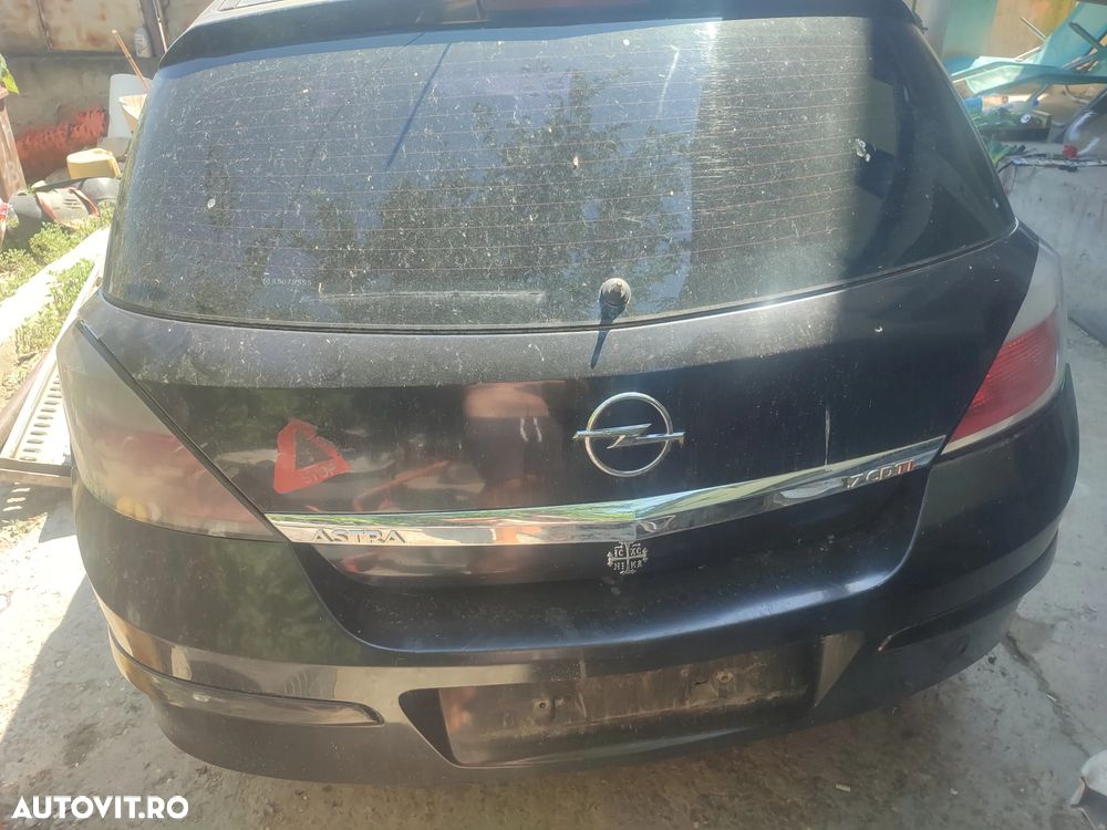 Dezmembrez Opel Astra H 1.7Diesel 74kw - 8