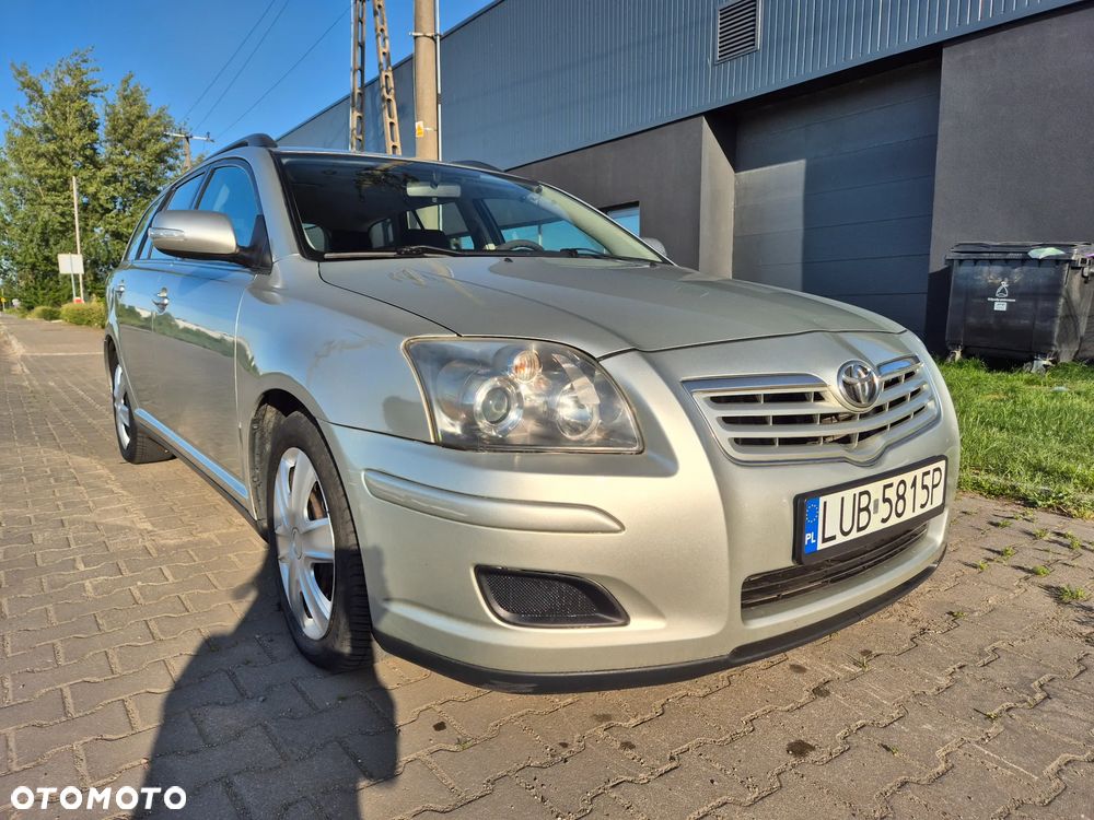 Toyota Avensis 2.0 D-4D Luna - 19