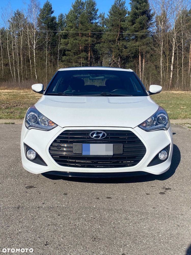 Hyundai Veloster - 12